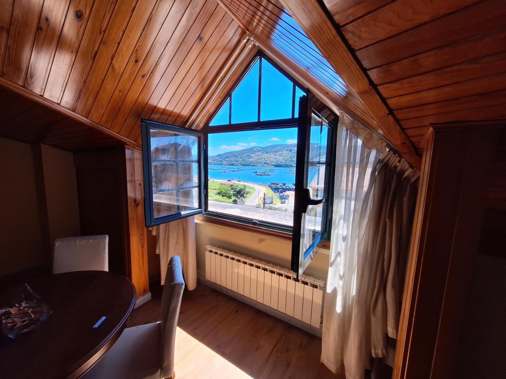 Hostal O Galeon San Luis Moana Bagian luar foto