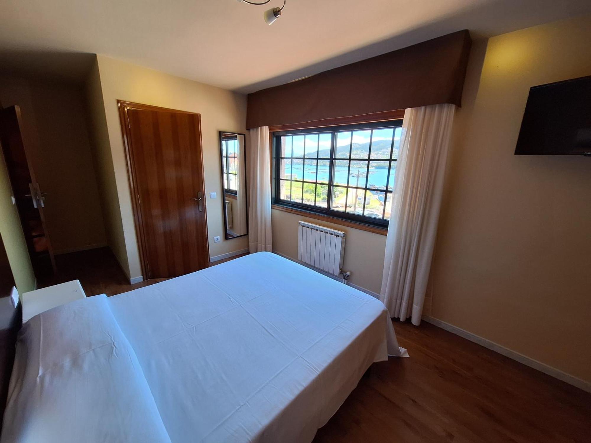 Hostal O Galeon San Luis Moana Bagian luar foto